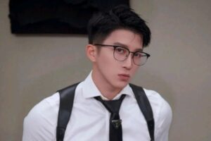 禁欲系白衬衫肌肉帅哥，很上头哦-大壹博客