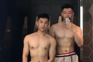 俩个一起健身的高颜值肌肉男在一起的画面太甜了-大壹博客