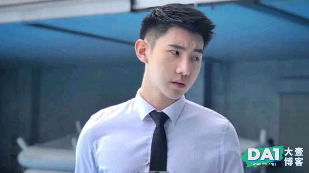 憨憨的肌肉直男，还是一名帅气的空少-大壹博客