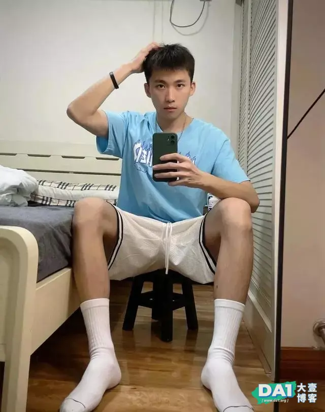白袜体育少年,运动系阳光小奶狗等你领取! 白袜体育少年,运动系阳光小奶狗等你领取!