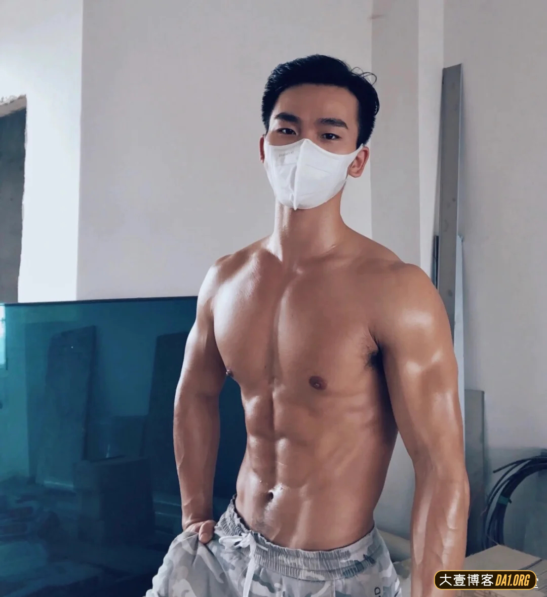 那些年拍过的“肌肉民工”小哥哥们,在你心中谁更胜一筹呢? 那些年拍过的“肌肉民工”小哥哥们,在你心中谁更胜一筹呢?