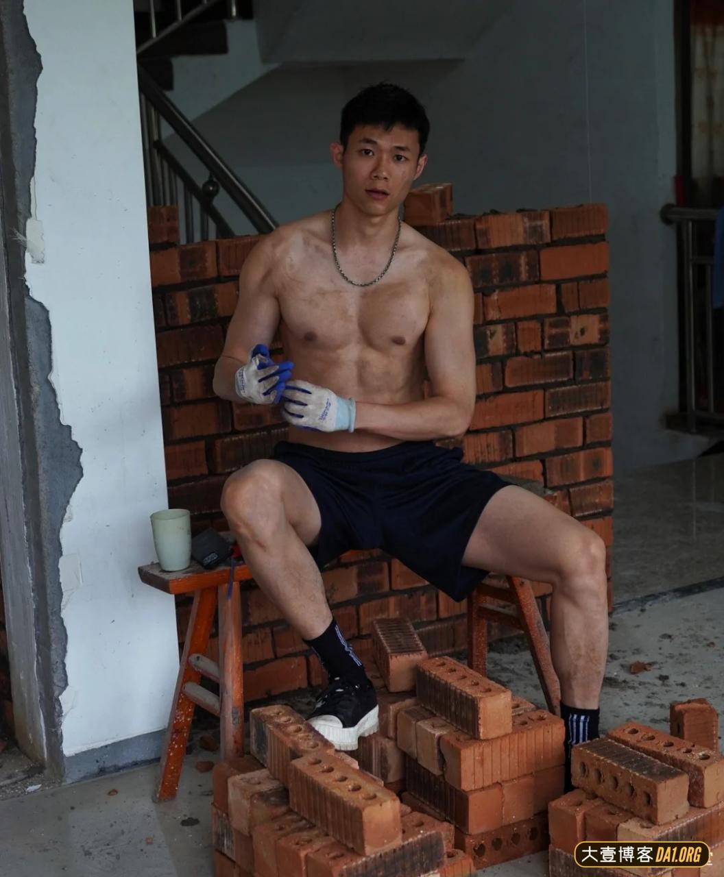 那些年拍过的“肌肉民工”小哥哥们,在你心中谁更胜一筹呢? 那些年拍过的“肌肉民工”小哥哥们,在你心中谁更胜一筹呢?