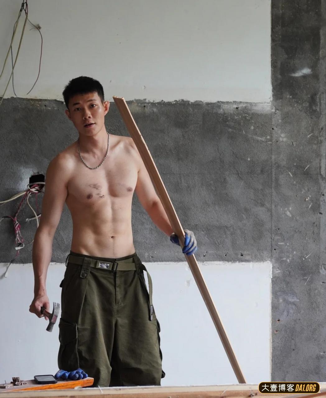 那些年拍过的“肌肉民工”小哥哥们,在你心中谁更胜一筹呢? 那些年拍过的“肌肉民工”小哥哥们,在你心中谁更胜一筹呢?