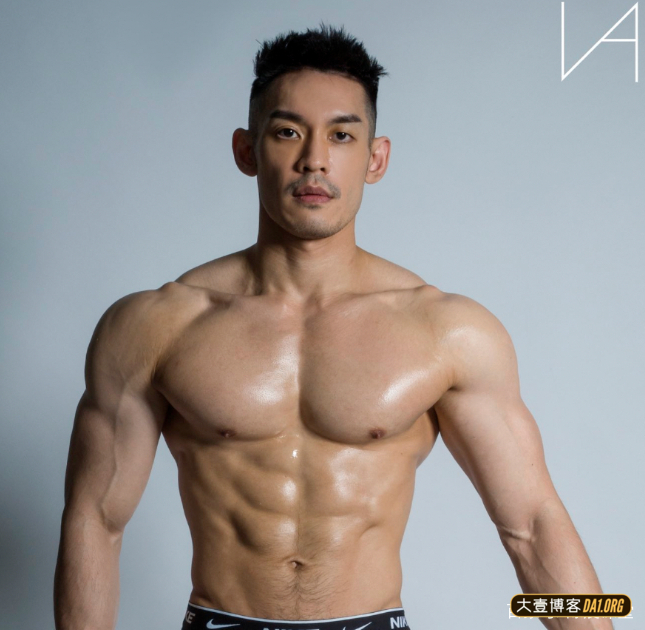 硬汉拍摄运动风写真，越看越让人上火
