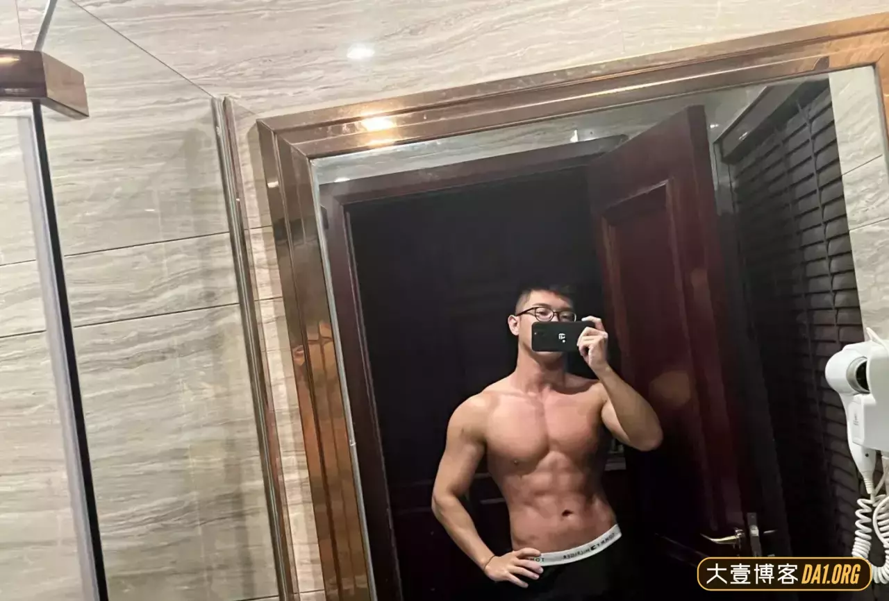 天菜帅哥的成长之路，喜欢现在的他还是以前的他？