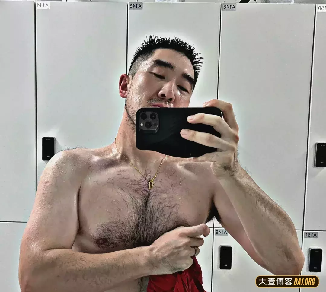 你喜欢体毛旺盛的帅哥们吗？