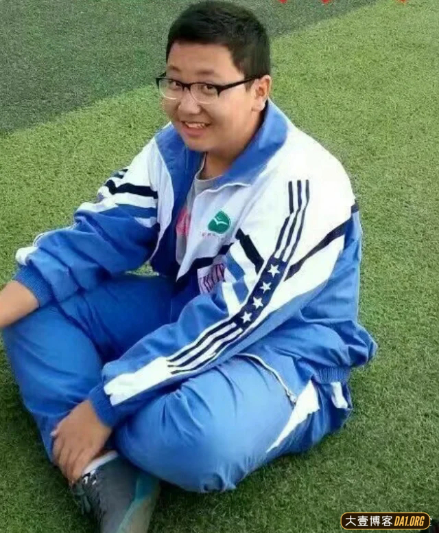 长沙21岁小伙减肥从180斤到140斤,把我帅哭了! 长沙21岁小伙减肥从180斤到140斤,把我帅哭了!