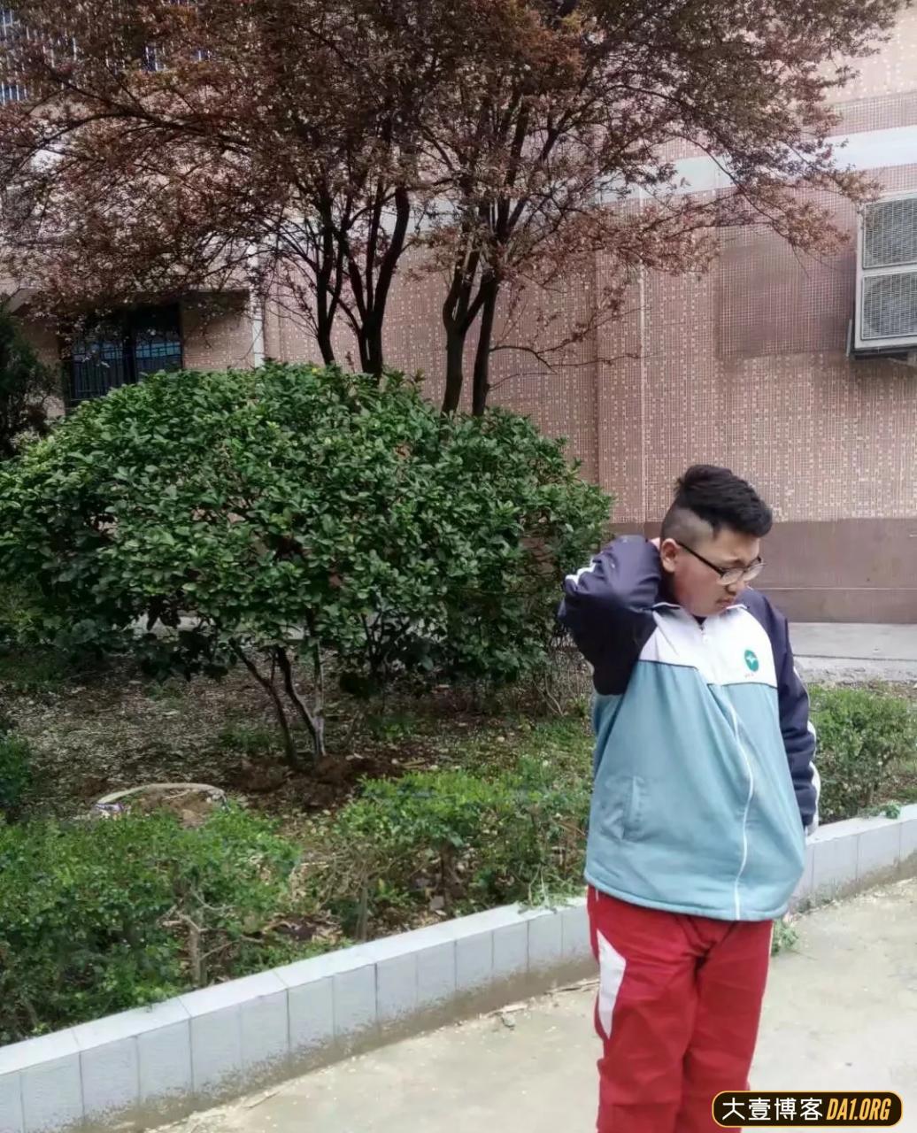 长沙21岁小伙减肥从180斤到140斤,把我帅哭了! 长沙21岁小伙减肥从180斤到140斤,把我帅哭了!