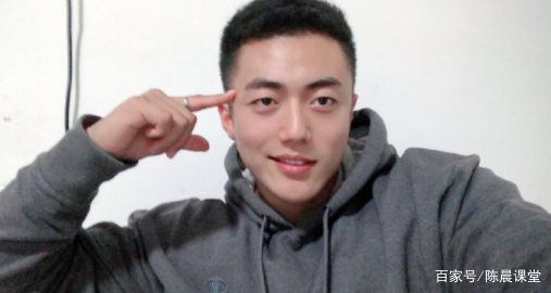 河北猛男脱衣秀肌肉，让你见识下什么叫北方爷们儿！