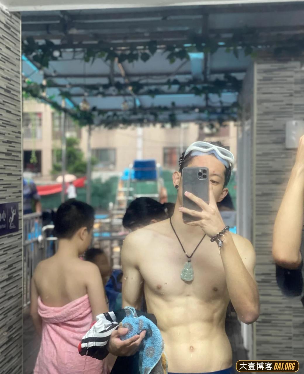 97年潮汕健身小帅：人在前行的过程当中是苦涩的