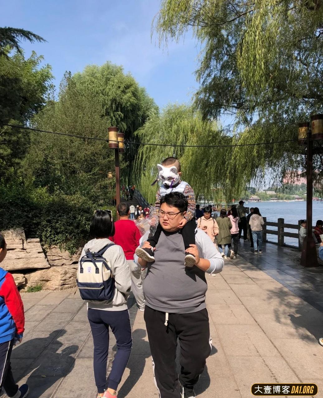 奶爸为爱决心减肥：两年狂甩120斤，大肚腩变成八块腹肌！