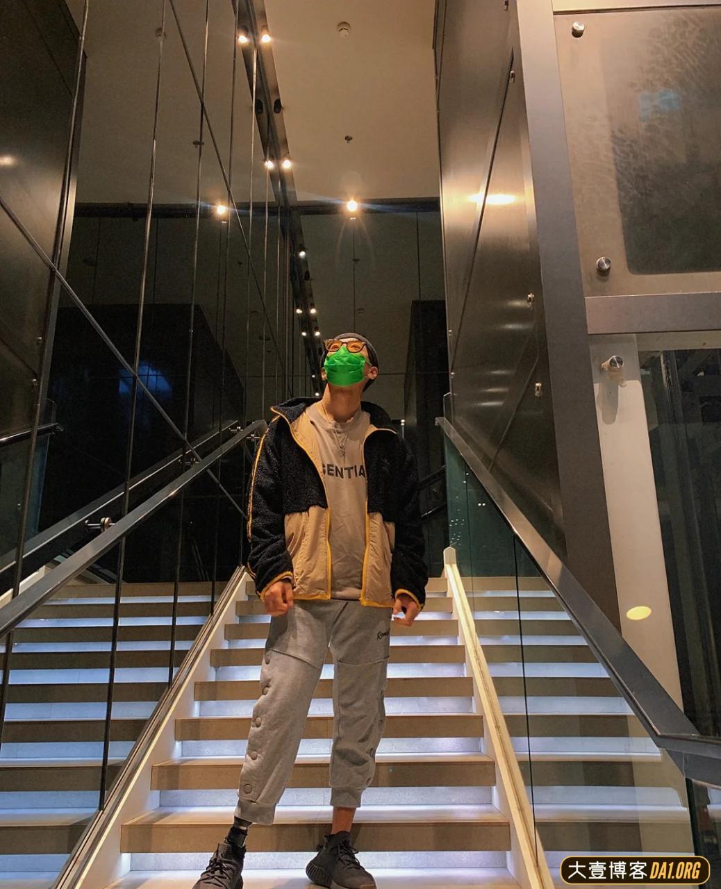 成都小伙截肢后的五年,越挫越勇,励志健身变型男,终抱得美人归 成都小伙截肢后的五年,越挫越勇,励志健身变型男,终抱得美人归