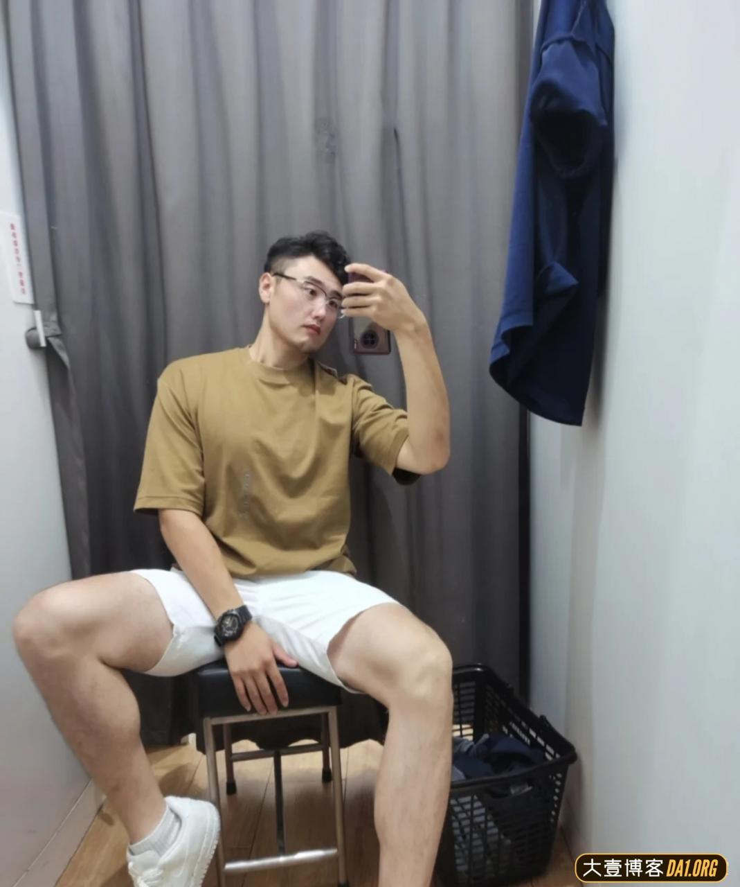 奶爸为爱决心减肥：两年狂甩120斤，大肚腩变成八块腹肌！