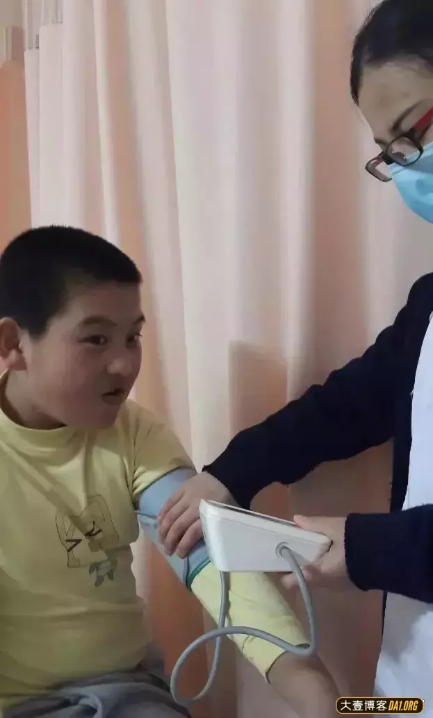 发掘运动会上的帅弟弟，这不是男友模板嘛！