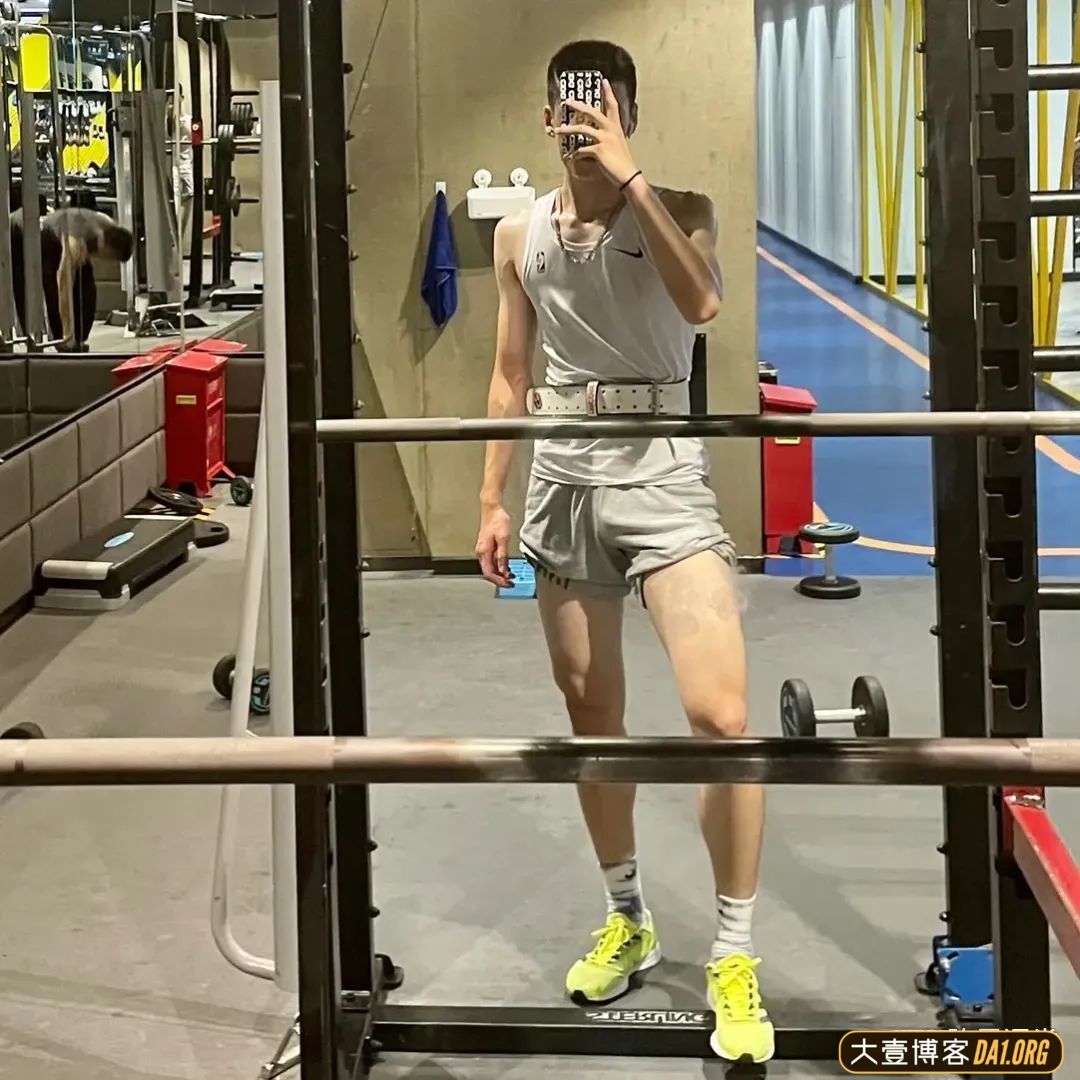 有这样的室友，你几点回寝室？