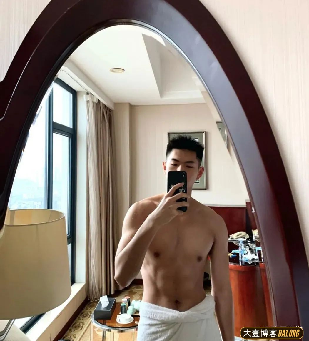 有这样的室友，你几点回寝室？