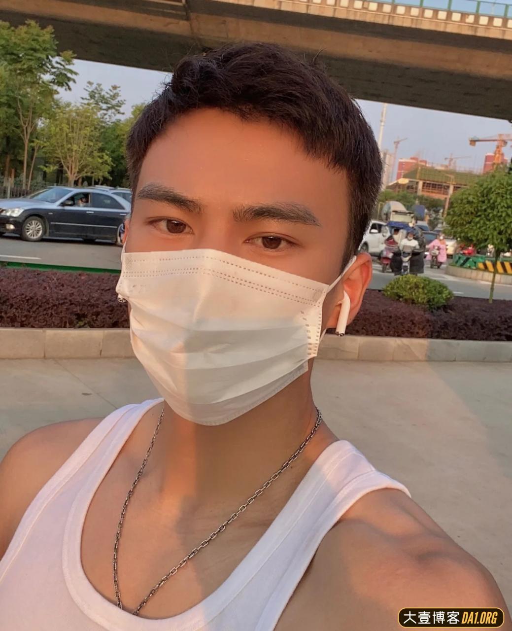 长沙小伙为找对象能有多拼？六年练出一身腱子肉！却依旧单身……