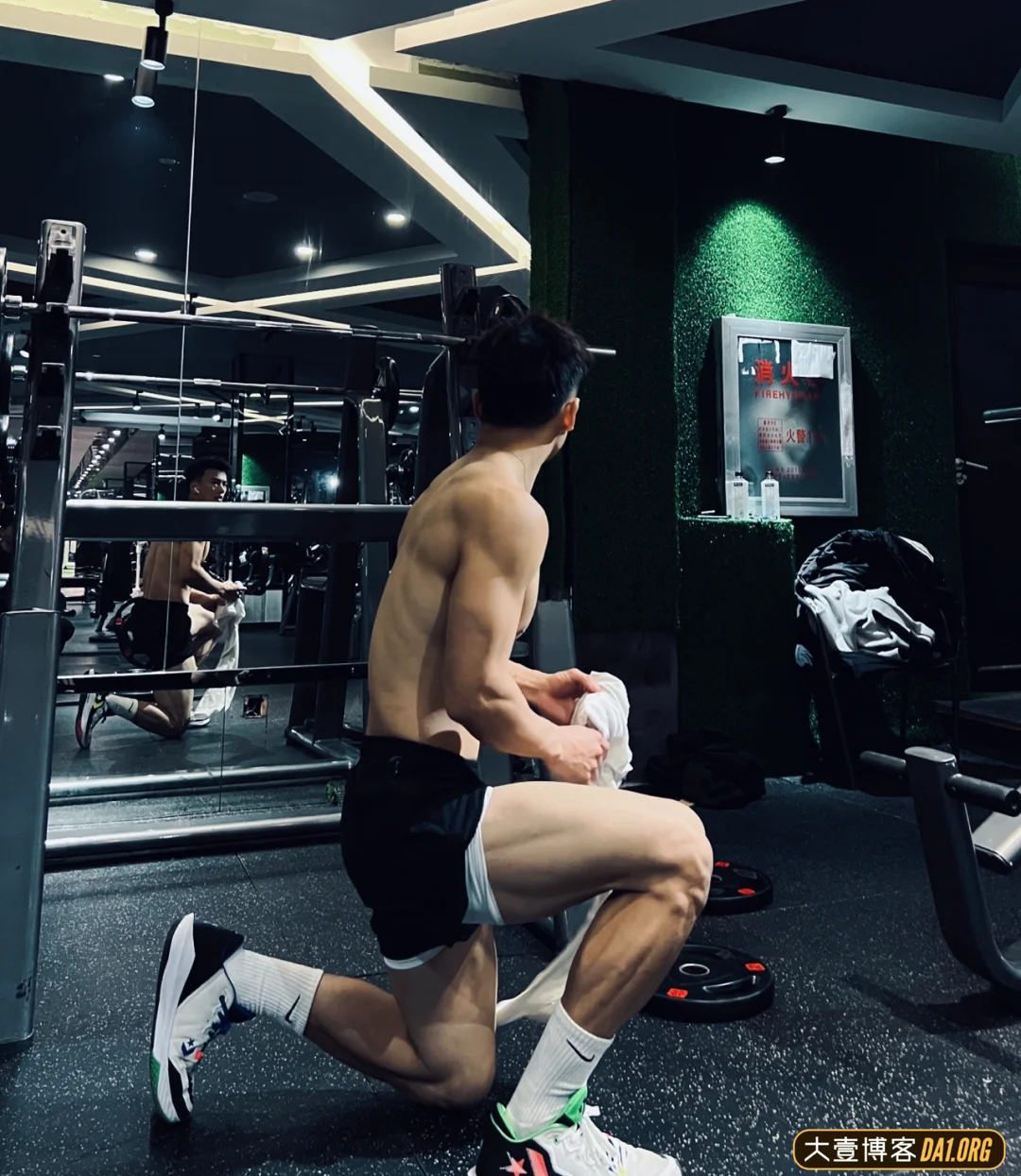 长沙小伙为找对象能有多拼？六年练出一身腱子肉！却依旧单身……