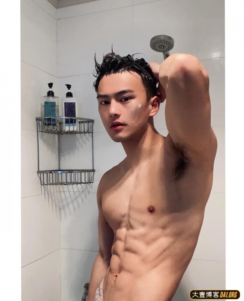 长沙小伙为找对象能有多拼？六年练出一身腱子肉！却依旧单身……