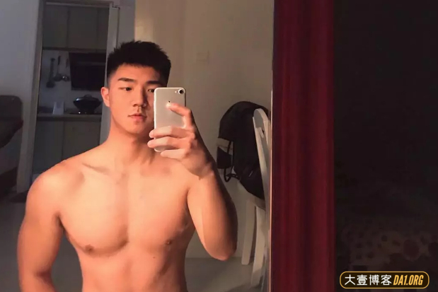 2021年啦，让这些精致男生告诉你发型怎么剪才对！-大壹博客
