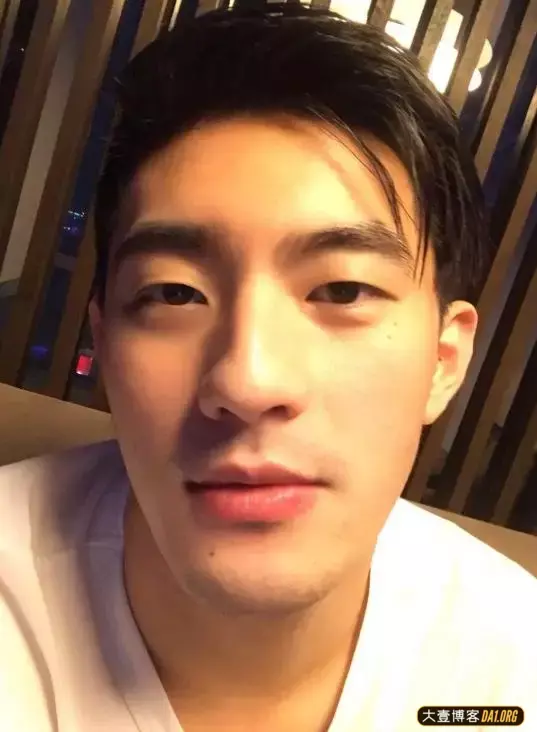 2021年啦,让这些精致男生告诉你发型怎么剪才对! 2021年啦,让这些精致男生告诉你发型怎么剪才对!