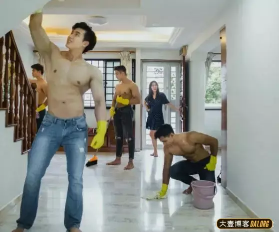 猛男保洁服务:恨不得自己立马魂穿照片中的女主人! 猛男保洁服务:恨不得自己立马魂穿照片中的女主人!