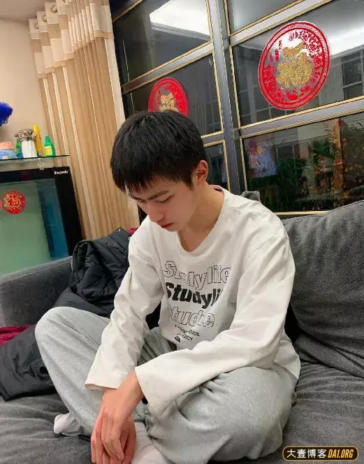 中国民航大学的空保小哥,唇红齿白,侧颜超可 中国民航大学的空保小哥,唇红齿白,侧颜超可