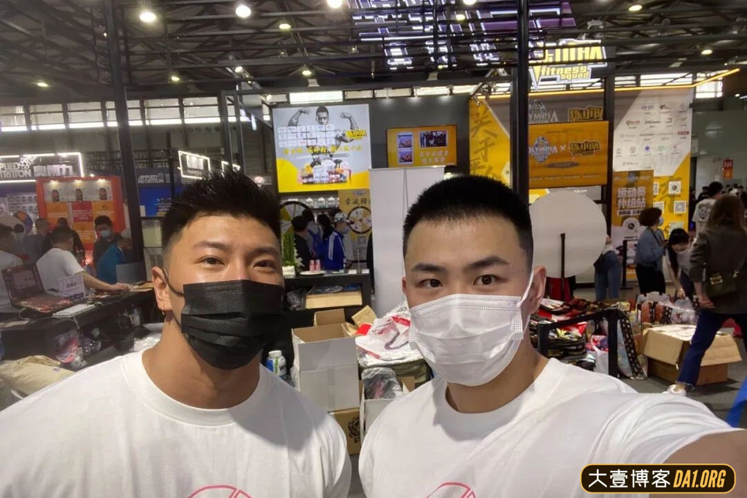 超帅滴滴司机被抓拍火了？这身材，这颜值：是你的新老公吗？-大壹博客
