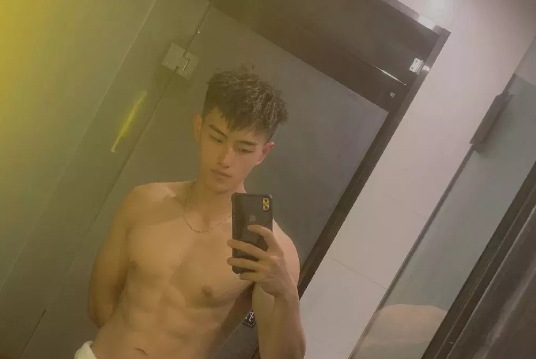 鲜嫩的00后腹肌高中生，绝对是让你心动的弟弟类型！-大壹博客