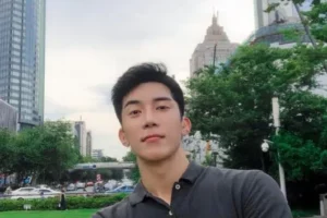 抖音里靠视频火的韩国模特帅哥吴东锡,到底是男模还是演员?-大壹博客