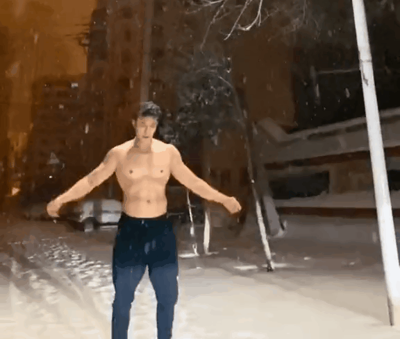 神似黄景瑜的东北肌肉小伙,出道9年,知道他的人却少得可怜! 神似黄景瑜的东北肌肉小伙,出道9年,知道他的人却少得可怜!