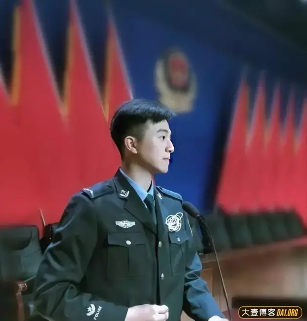 看看这个月,有多少民间小哥哥被捕获了吧! 看看这个月,有多少民间小哥哥被捕获了吧!