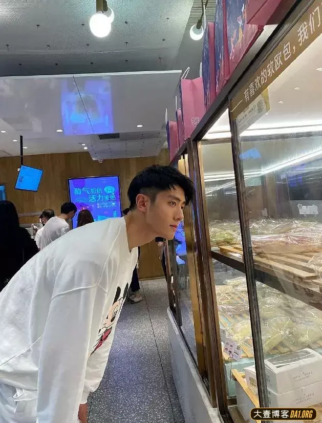 看看这个月,有多少民间小哥哥被捕获了吧! 看看这个月,有多少民间小哥哥被捕获了吧!