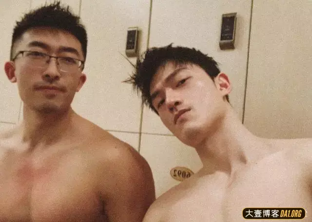网红健身教练沙岗队长和杨浦队长到底是什么关系? 网红健身教练沙岗队长和杨浦队长到底是什么关系?