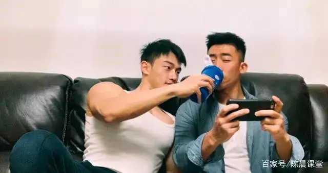 网红健身教练沙岗队长和杨浦队长到底是什么关系? 网红健身教练沙岗队长和杨浦队长到底是什么关系?