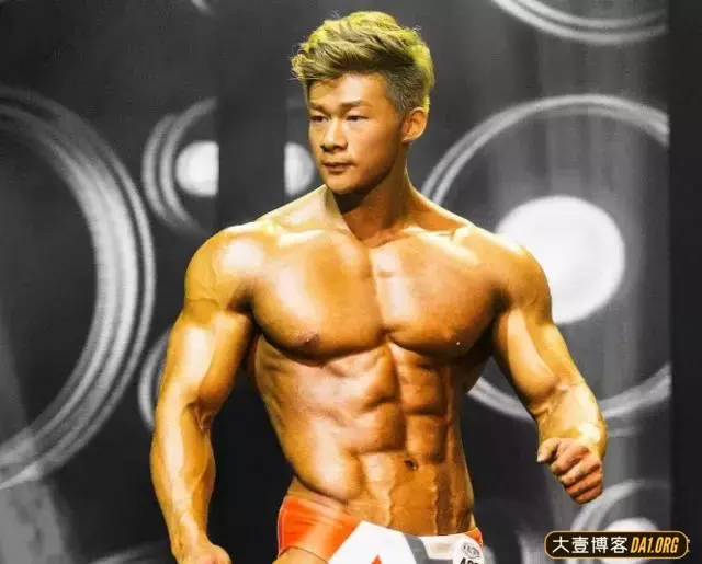 内蒙古90后小伙:梦想做千万健身爱好者的标杆! 内蒙古90后小伙:梦想做千万健身爱好者的标杆!