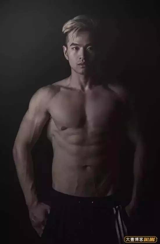 90后黄冈小伙的健身心得:不要放弃自己,时间会证明一切! 90后黄冈小伙的健身心得:不要放弃自己,时间会证明一切!