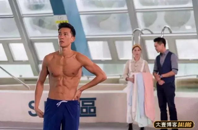 子弹肌男星戏中晒古铜色肌肉加man爆的男人味,好看的浑然天成! 子弹肌男星戏中晒古铜色肌肉加man爆的男人味,好看的浑然天成!