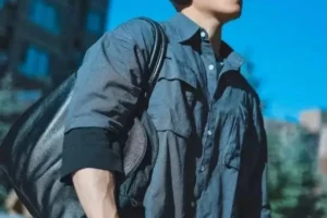 直男肌肉体育生因拍写真走红！黑历史被挖后消失了！-大壹博客