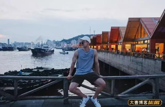 网红短裤体育生最爱豪放自拍,秀长腿私照张张圈粉! 网红短裤体育生最爱豪放自拍,秀长腿私照张张圈粉!