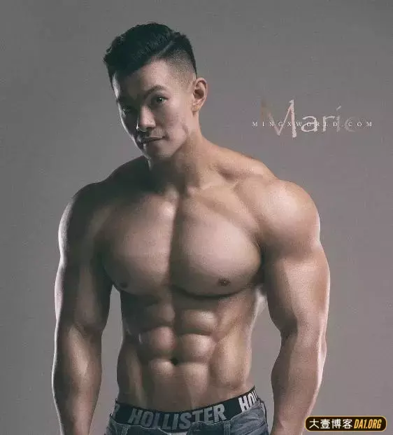 90后老板的健身小秘诀:遵从基础训练,不断提高,缺哪磕哪! 90后老板的健身小秘诀:遵从基础训练,不断提高,缺哪磕哪!