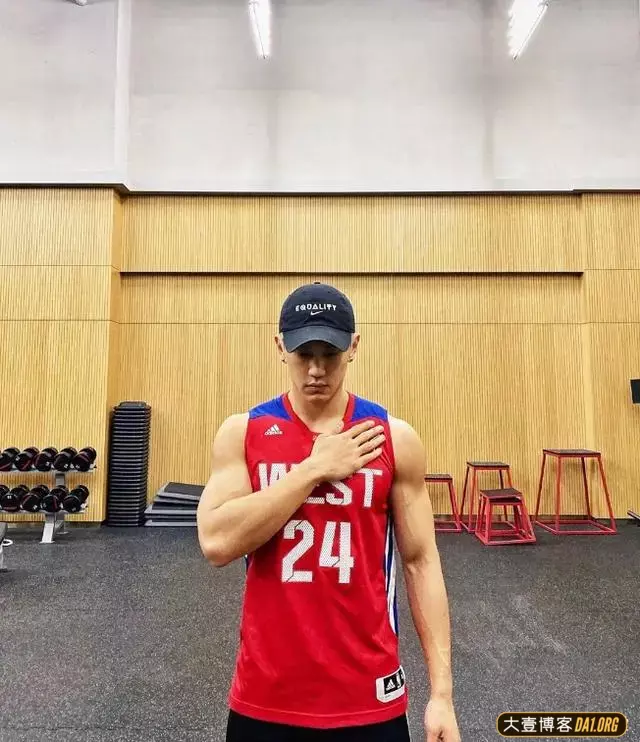 戴上口罩后的颜值变化,这些野生君脱颖而出! 戴上口罩后的颜值变化,这些野生君脱颖而出!