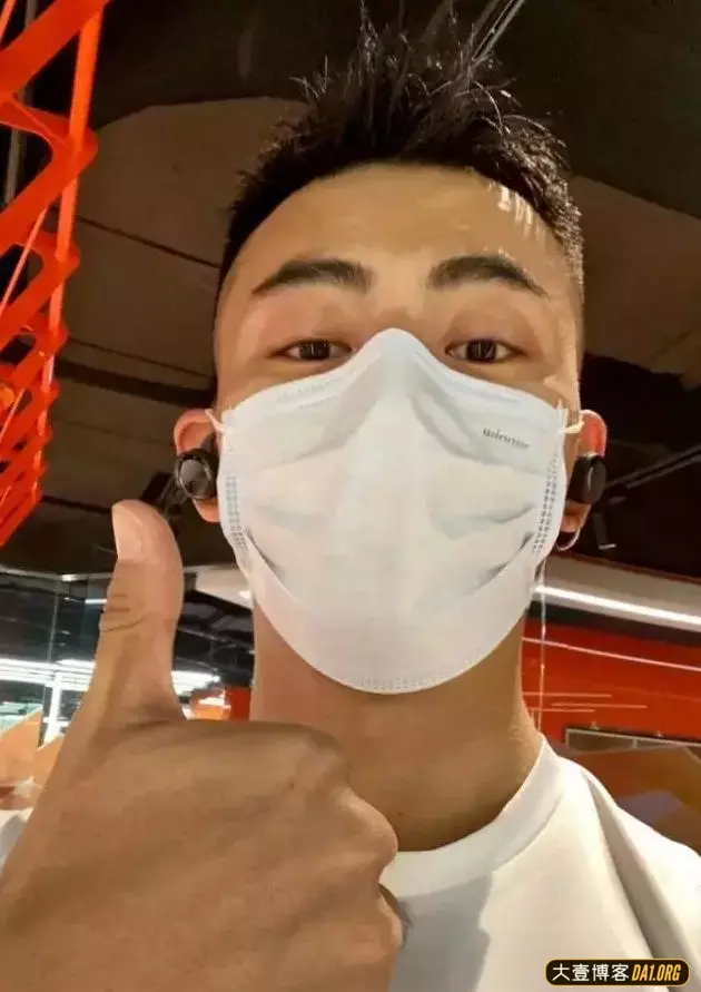 戴上口罩后的颜值变化,这些野生君脱颖而出! 戴上口罩后的颜值变化,这些野生君脱颖而出!