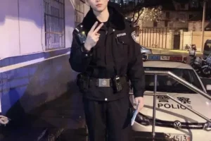 185神侧颜特警小哥，被赵宝刚看中出道，高颜长腿好一块唐僧肉！-大壹博客