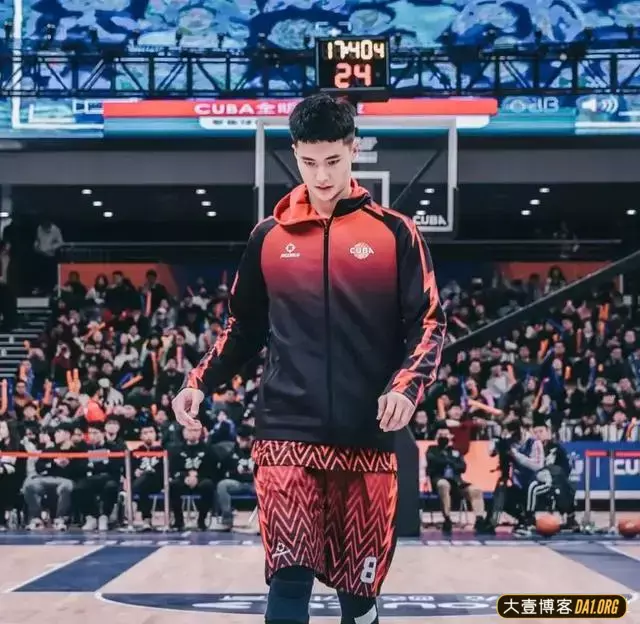 腿控福利!篮球体育生的大长腿越品越上瘾! 腿控福利!篮球体育生的大长腿越品越上瘾!