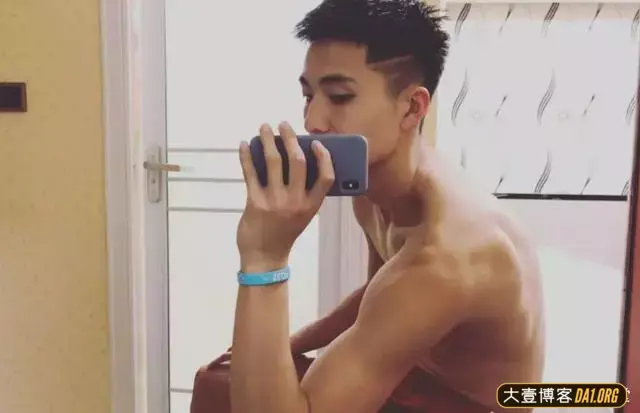 腿控福利!篮球体育生的大长腿越品越上瘾! 腿控福利!篮球体育生的大长腿越品越上瘾!