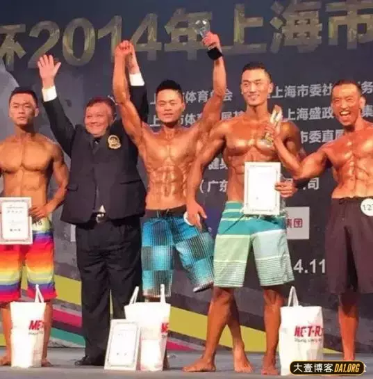 90后福州鲜肉私教:就算获得很多荣誉,也不能骄傲! 90后福州鲜肉私教:就算获得很多荣誉,也不能骄傲!