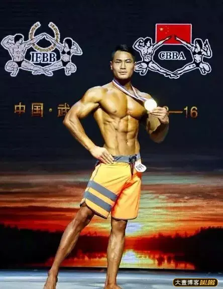 90后福州鲜肉私教:就算获得很多荣誉,也不能骄傲! 90后福州鲜肉私教:就算获得很多荣誉,也不能骄傲!