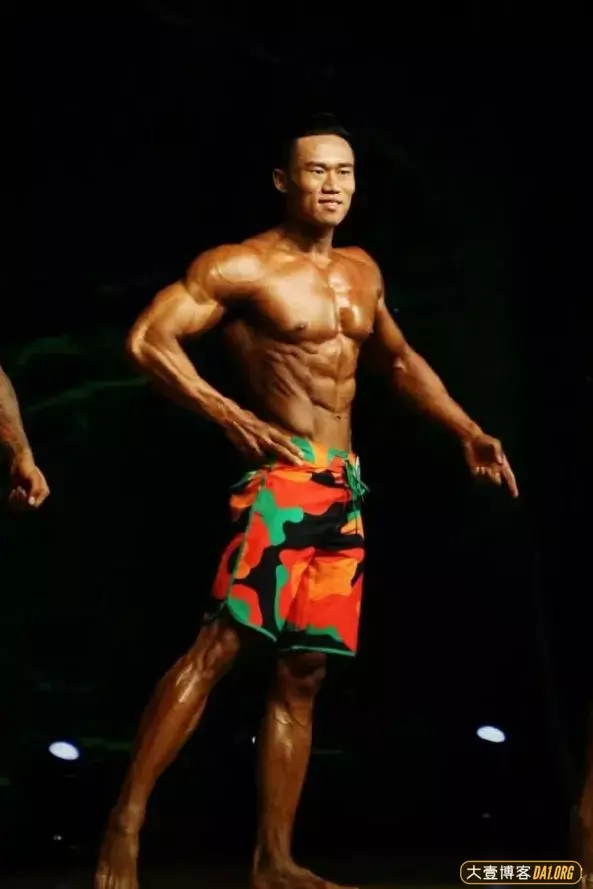 28岁廊坊小伙健身:希望每个喜欢健身的小伙伴都能拥有完美体型! 28岁廊坊小伙健身:希望每个喜欢健身的小伙伴都能拥有完美体型!