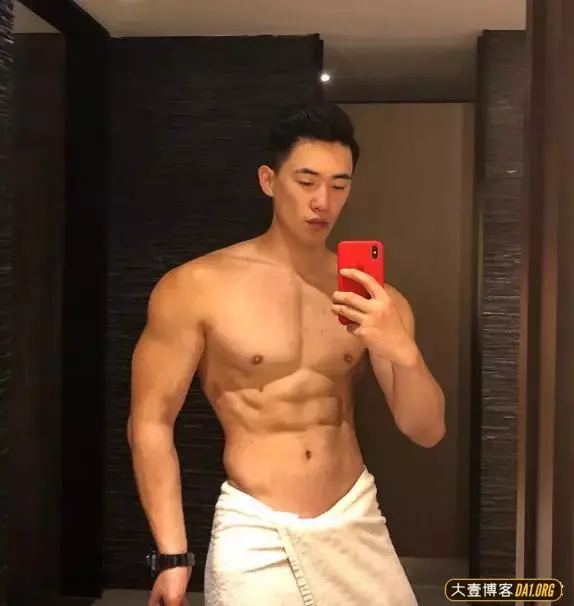 健身是一个,只要你努力就会有回报的运动! 健身是一个,只要你努力就会有回报的运动!
